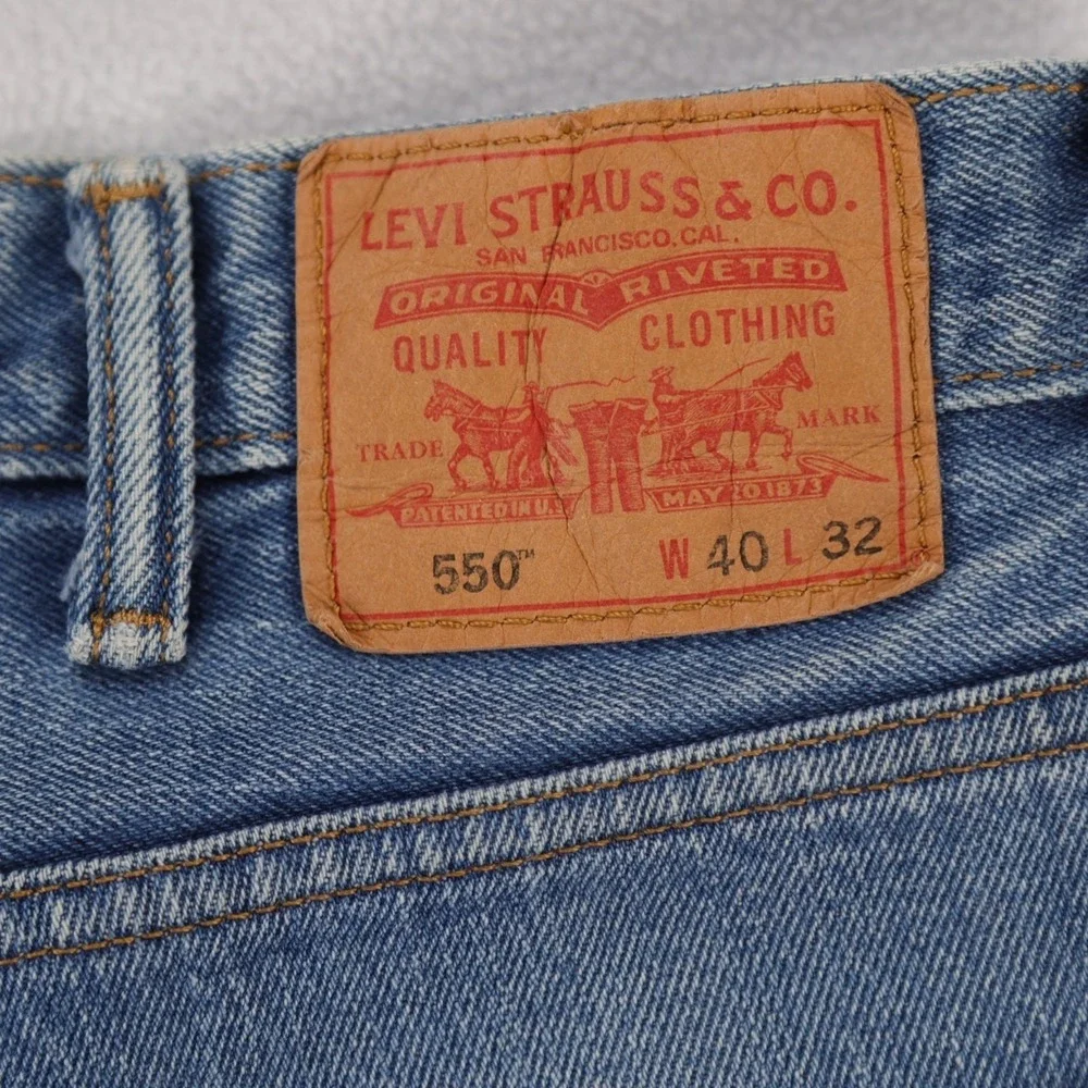 Levis 550 Relaxed Fit Tapered Leg Jeans Mens 40x32 Medium Wash Blue Denim